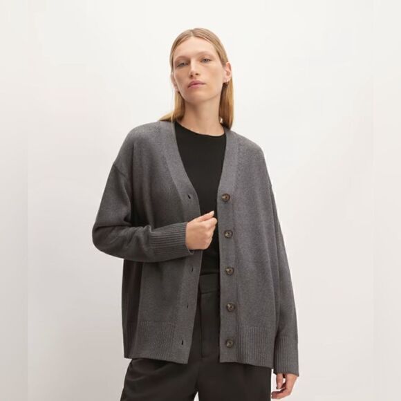 NWT Everlane The Organic Cotton Cardigan in HEATHERED CHARCOAL Size XS - Picture 1 of 13